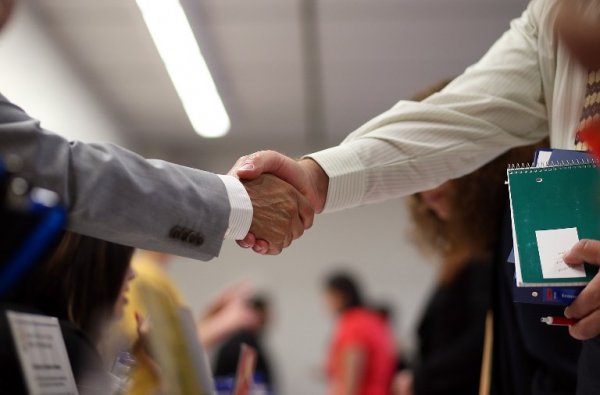  Une agence de com’ qui recrute dans les quartiers