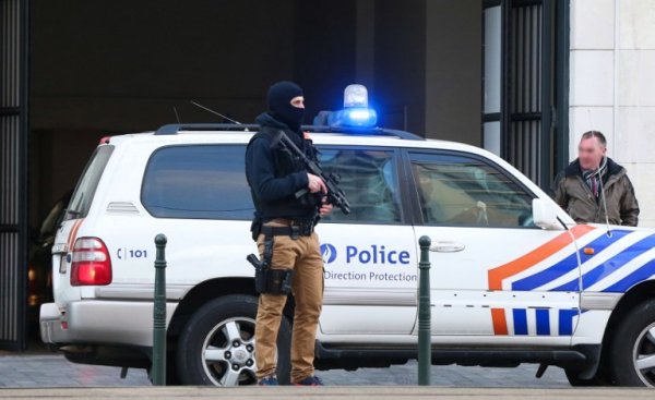 Encore quelques semaines avant le transfert de Salah Abdeslam en France
