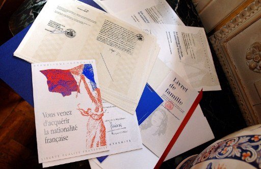  France. Naturalisation : ça se complique !
