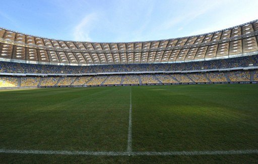 Football. Agenda du week-end : USMA-JSK, MAS-FUS et OL-LOSC en points chauds