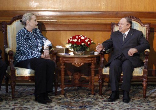  Algérie. Les messages codés de la visite éclair de Hillary Clinton