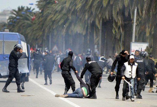 Billet. Tunisie. Incidents du 9 avril: Ennahdha a péché par excès de confiance