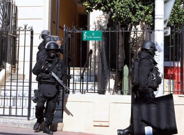 Un Tunisien représentant une « menace grave » expulsé vers Tunis