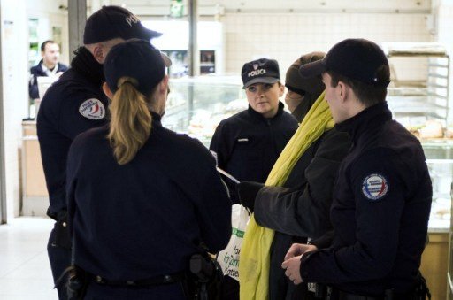  Port du niqab : Un commissaire envoie une lettre de félicitations à un policier après un contrôle