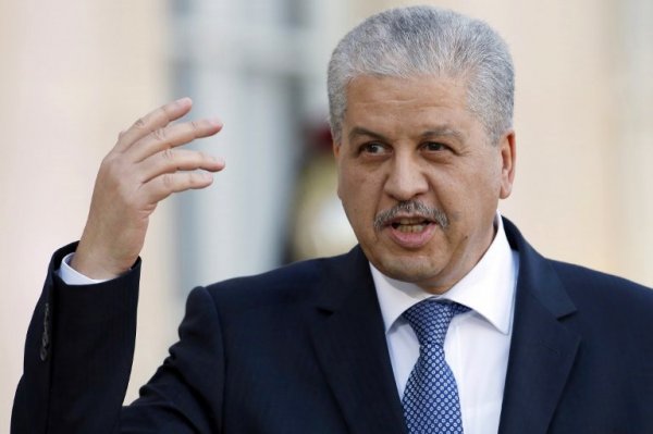  Sellal inaugure la 24ème édition de la foire de la production nationale