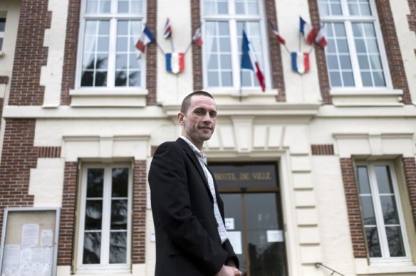 La survie du FC Mantois menacée par la mairie FN de Mantes la ville