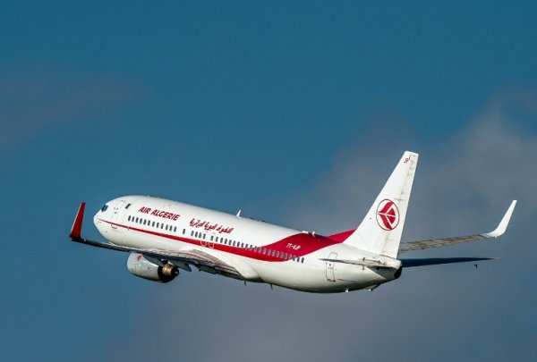 Air Algérie: une panne technique bloque 168 passagers au sol