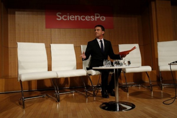Manuel Valls enterre définitivement le droit de vote aux élections locales pour les étrangers