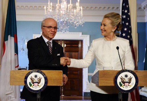 Algérie. Le bon point de Clinton au gouvernement algérien