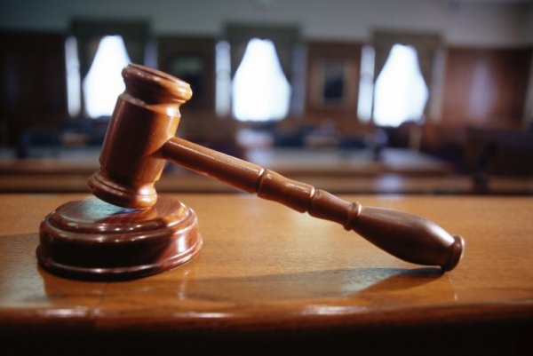  Le fils du général Benhadid condamné à une année de prison avec sursis