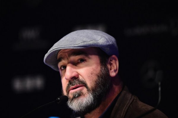 Le King Eric Cantona prêt à accueillir un réfugié chez lui