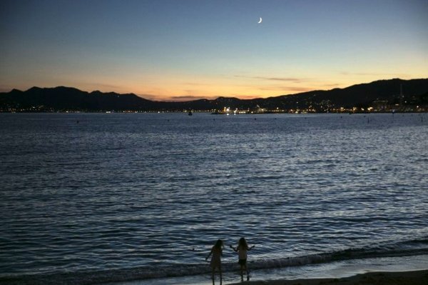 Siam verbalisée à la plage pour son voile