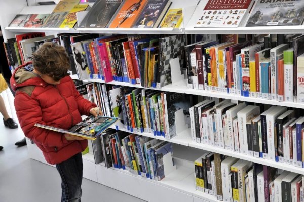 Non à la fermeture d’une « bibliothèque de proximité » à St-Ouen
