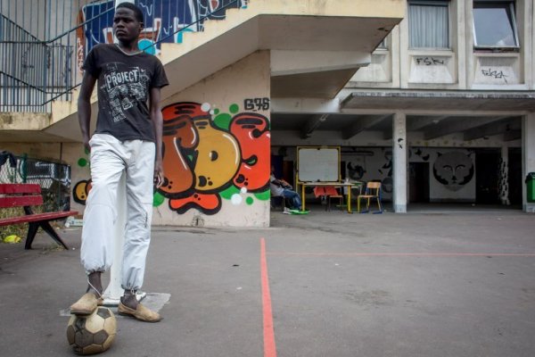  Migrants du lycée Jean Quarré : une collecte solidaire pour un quotidien plus facile