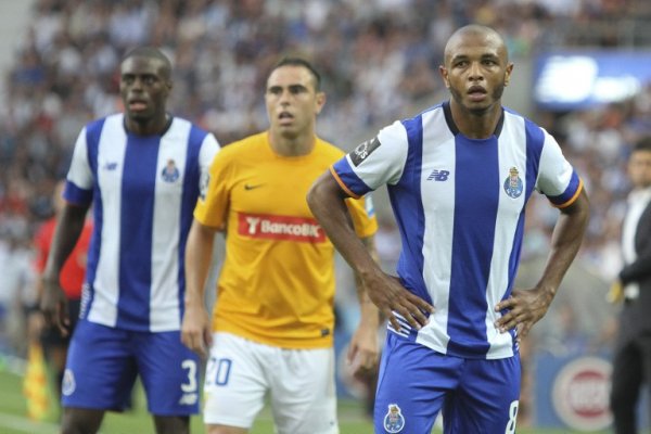 L’international algérien Yacine Brahimi ira-t-il en Israël en novembre pour affronter le Maccabi Tel-Aviv ?