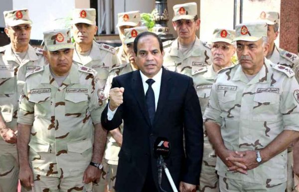 Al-Sissi condamne à mort ses adversaires politiques