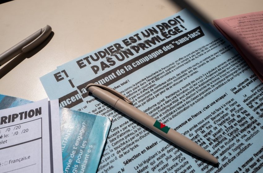 A Nanterre, les « sans-facs » se mobilisent