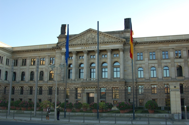 Le Bundesrat refuse de faciliter l’expulsion des demandeurs d’asile tunisiens, marocains et algériens