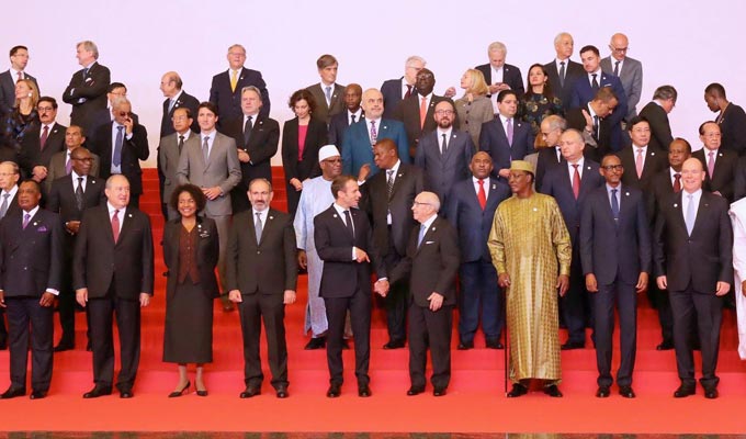 Entretien Essebsi / Macron au sommet de la Francophonie