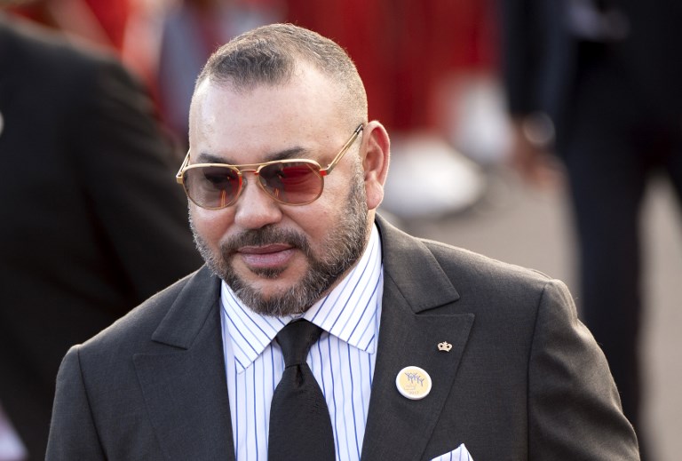 Le roi Mohammed VI met fin au calvaire de 13 familles syriennes bloquées à la frontière algéro-marocaine