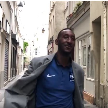 Il trouve un job grâce à la victoire des bleus