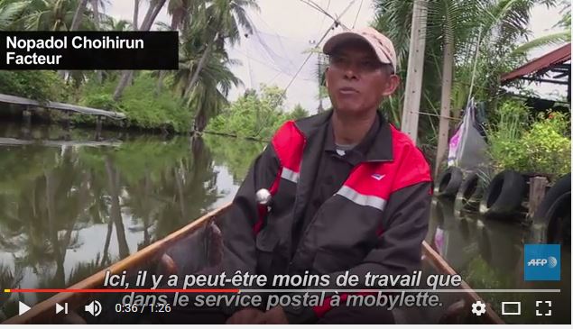 En Thaïlande, les derniers postiers à bateau