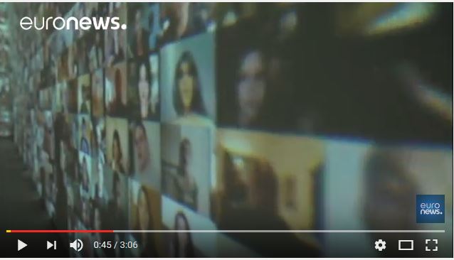  La Saatchi Gallery explore la selfie-mania