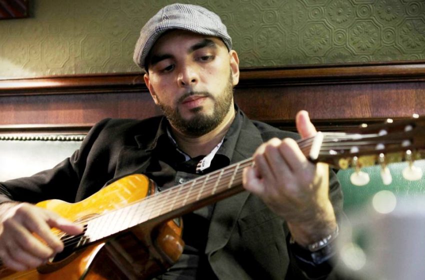 Montreuil : l’artiste Rasheed Daci interrompu alors qu’il chantait en arabe