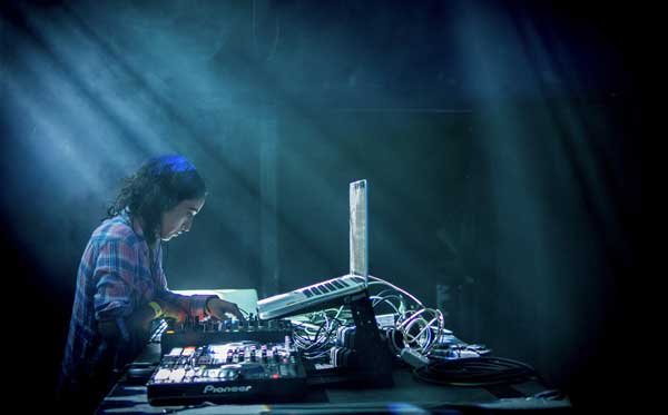 DJ Sama’ : « Danser transforme la violence en énergie positive »