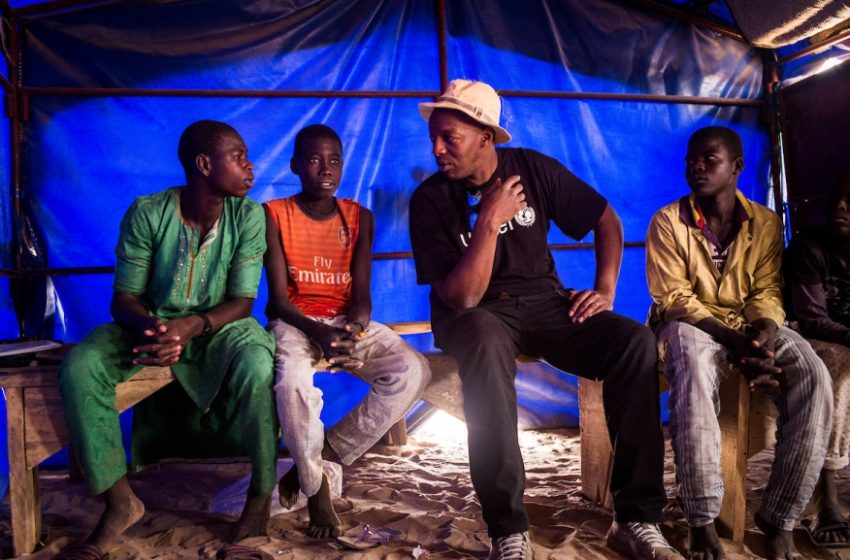Oxmo Puccino engagé aux côtés des enfants de Diffa