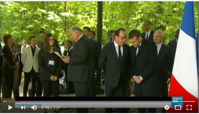  Abolition de l&rsquo;esclavage : Hollande et Macron de nouveau côte à côte