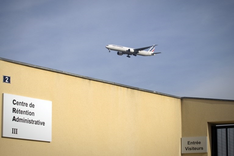 Immigration : bond spectaculaire de l’enfermement des enfants