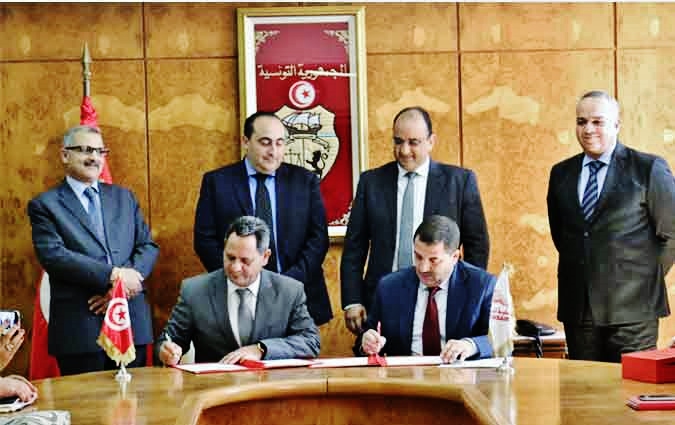 Bientôt des tarifs réduits pour les journalistes et leurs familles sur les vols Tunisiair
