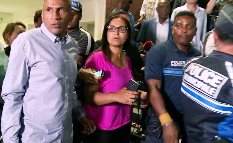  Battue aux Législatives par Manuel Valls, Farida Amrani dépose plainte pour fraude électorale devant le tribunal