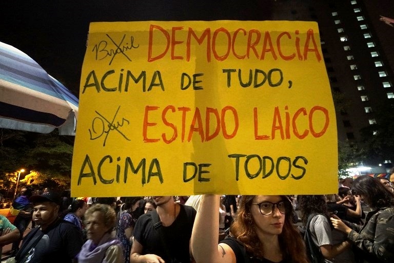  Brésil – De la dictature à la démocratie, et de la démocratie à la dictature