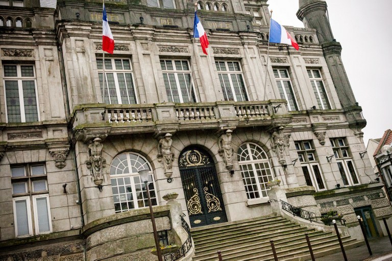  France. Hénin Beaumont : la justice donne raison à Noël contre la crèche de Noël