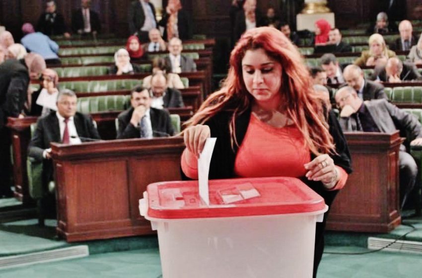 Congédiée de Nidaa Tounes, la députée Sabrine Ghoubantini « balance »