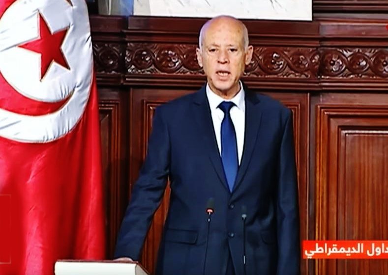 Confiant et solennel, Kais Saïed prête serment