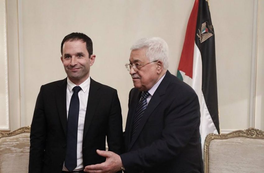 En campagne, Benoît Hamon rencontre Mahmoud Abbas