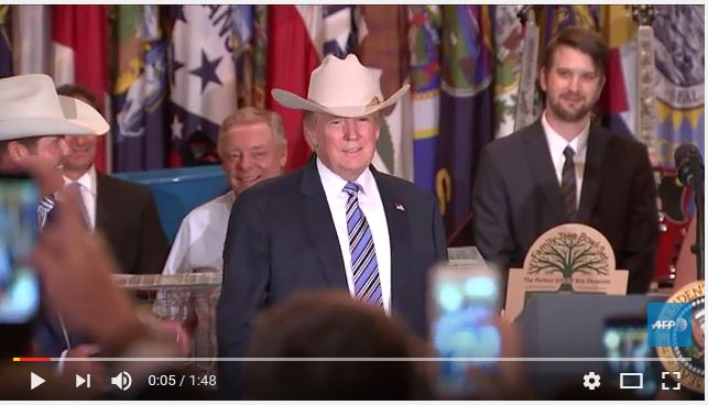  Trump, six mois: échecs et succès d&rsquo;un président impopulaire