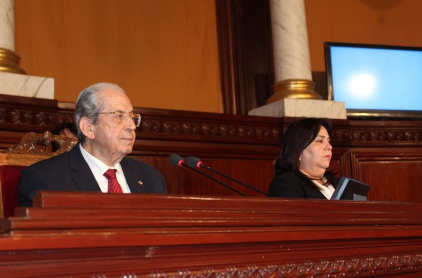 Mort des 12 nourrissons : pour l’Assemblée, le gouvernement est responsable
