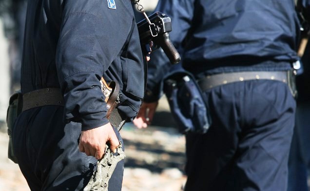  Deux policiers tués dans un attentat-suicide contre un commissariat