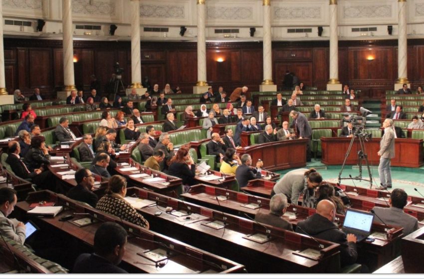 Le Parlement met fin au mandat de l’IVD