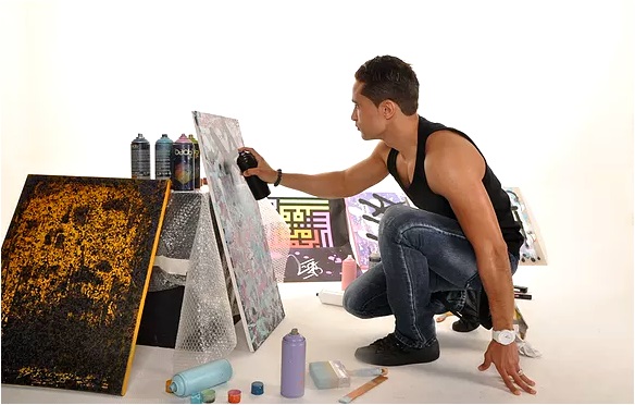  Quand la calligraphie se mêle à la broderie « made in France »