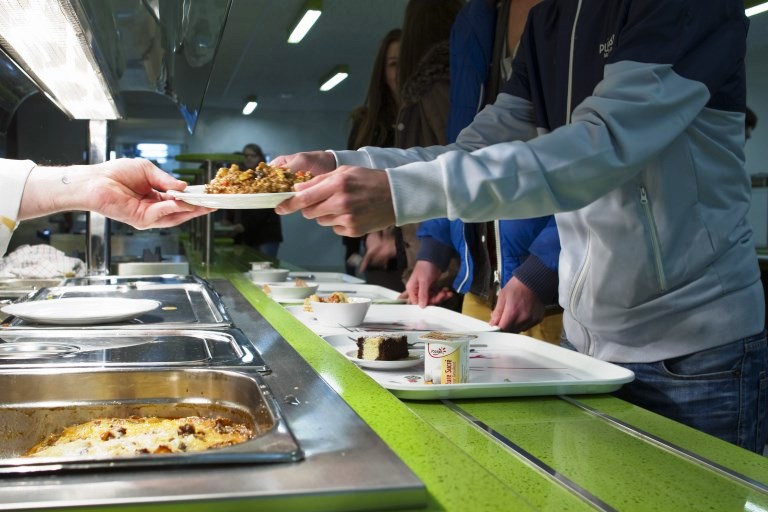 Chalon-sur-Saône : la justice annule la fin des menus sans porc dans les cantines