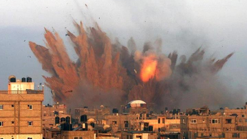 Des raids israéliens font trois morts dont une mère et son bébé