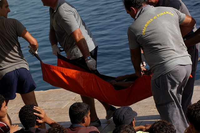Sous la pression de l’UE, la police italienne torture des migrants selon Amnesty