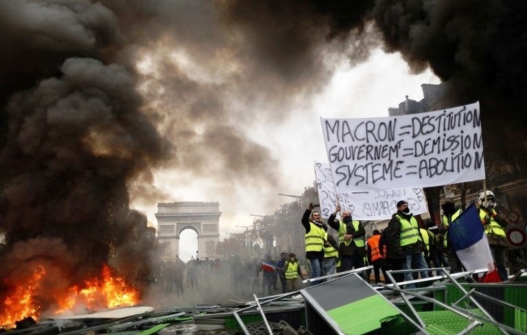 France/ L’opinion contre la représentation