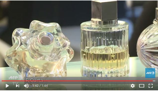  Pour les fêtes de fin d&rsquo;année le parfum est roi