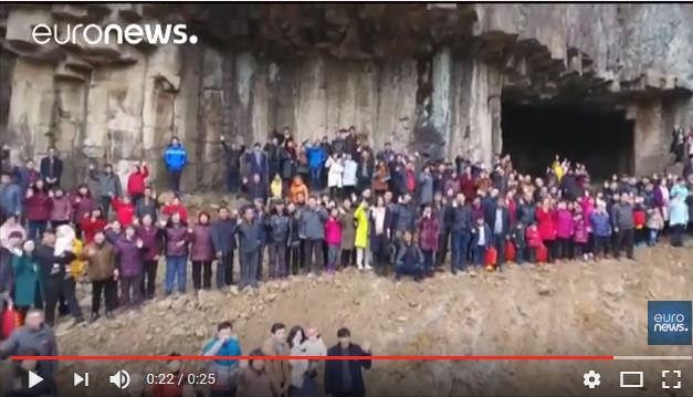  Chine : plus de 500 personnes sur la photo de famille